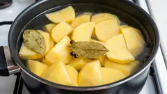 Lorbeerblatt und Kartoffeln: Ein kleiner Trick mit grosser Wirkung