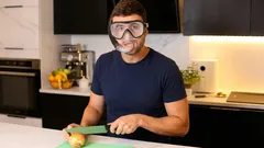 Tränen beim Zwiebelschneiden? Das Geheimnis der Profiköche, über das niemand spricht